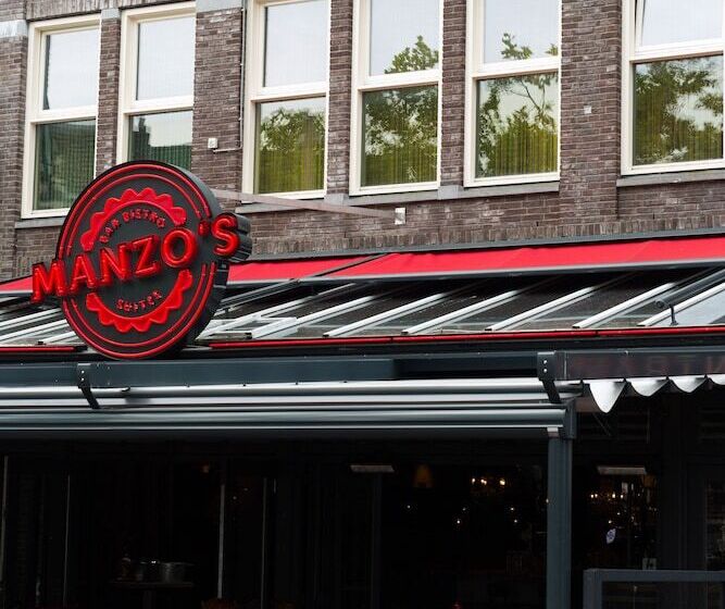 فندق Manzo's Suites