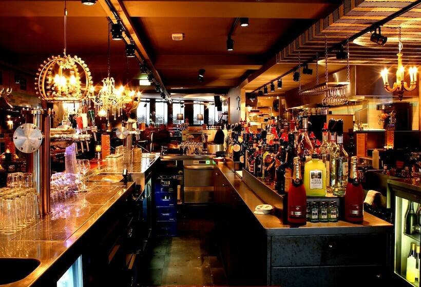 فندق Manzo's Suites