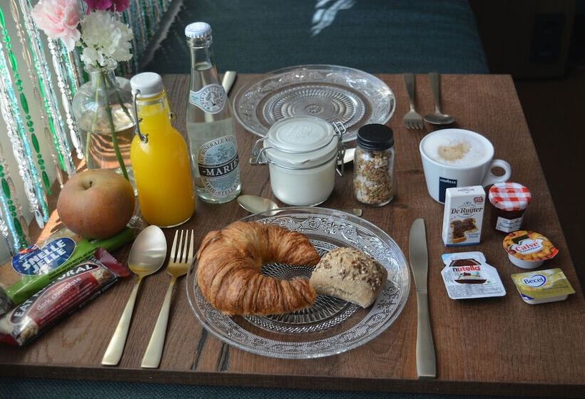 فندق Manzo's Suites