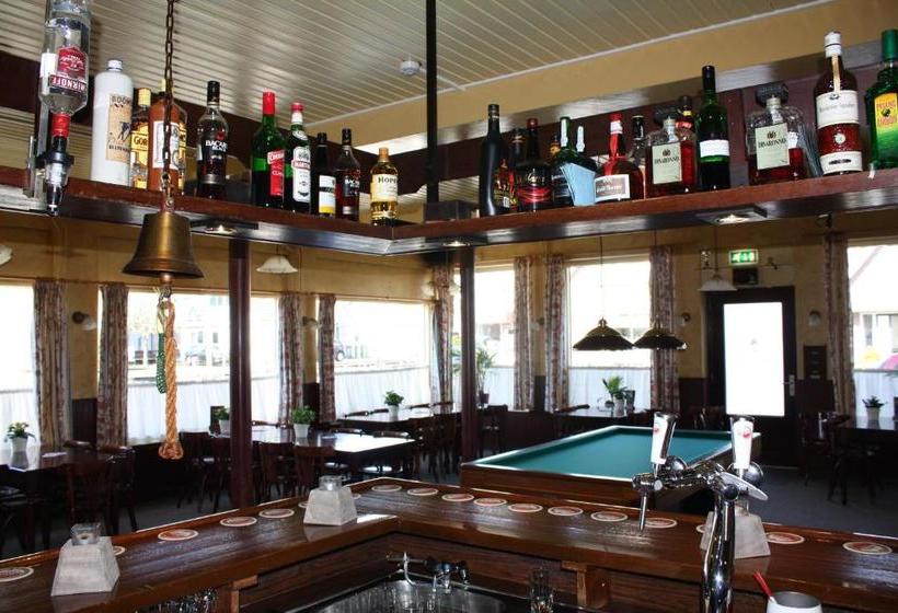 בית מלון כפרי T Meertje