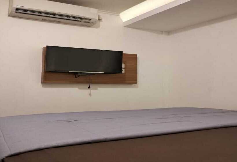 هتل Oyo 93920 Apartemen Gateway Pasteur By D Carpenter