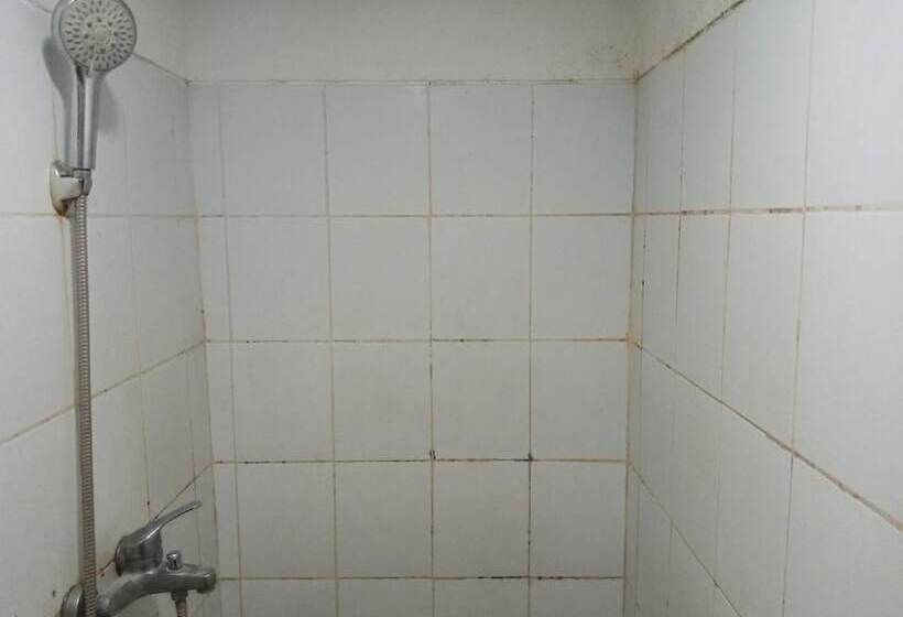 هتل Oyo 93920 Apartemen Gateway Pasteur By D Carpenter