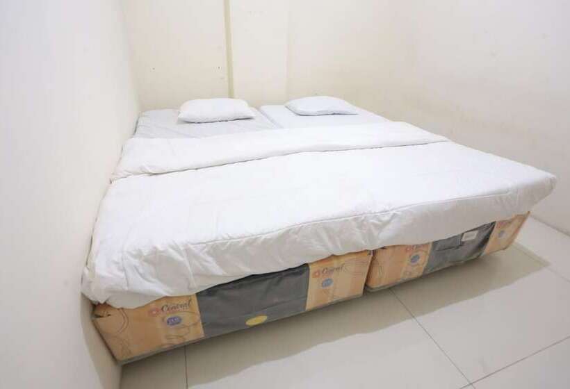 Hotell Spot On 93827 Rumah Kost Harapan Indah