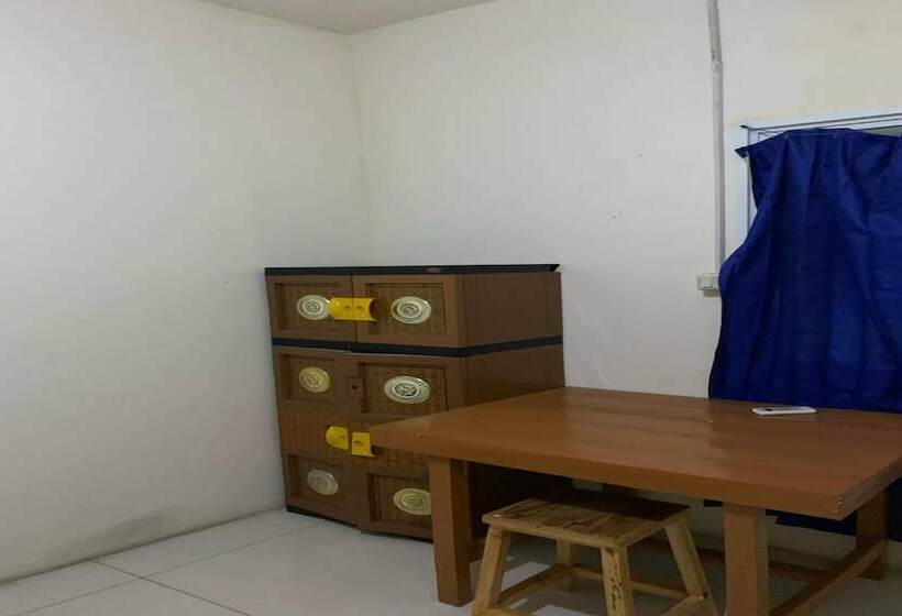 Hotell Spot On 93827 Rumah Kost Harapan Indah