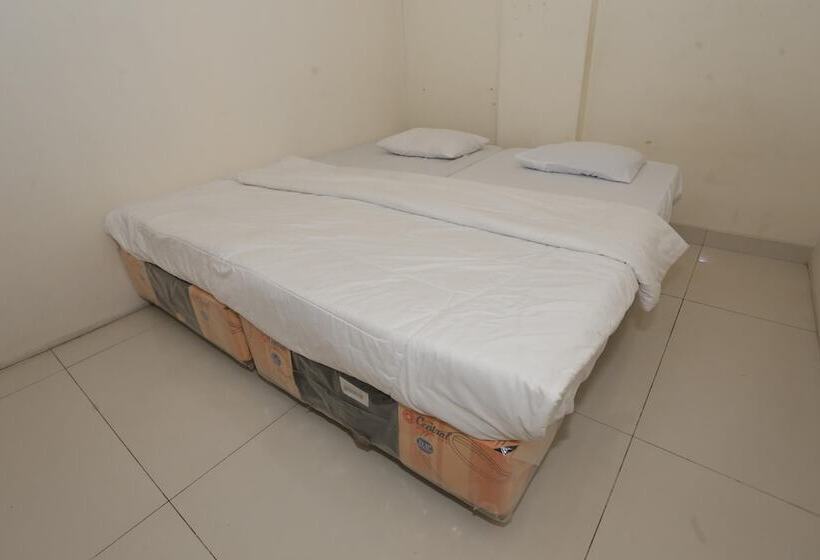 Hotell Spot On 93827 Rumah Kost Harapan Indah