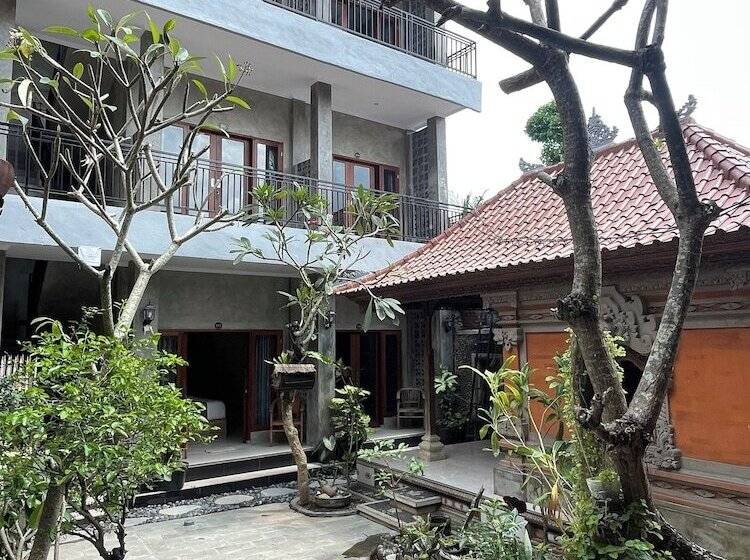 Пансион Rumah Weda