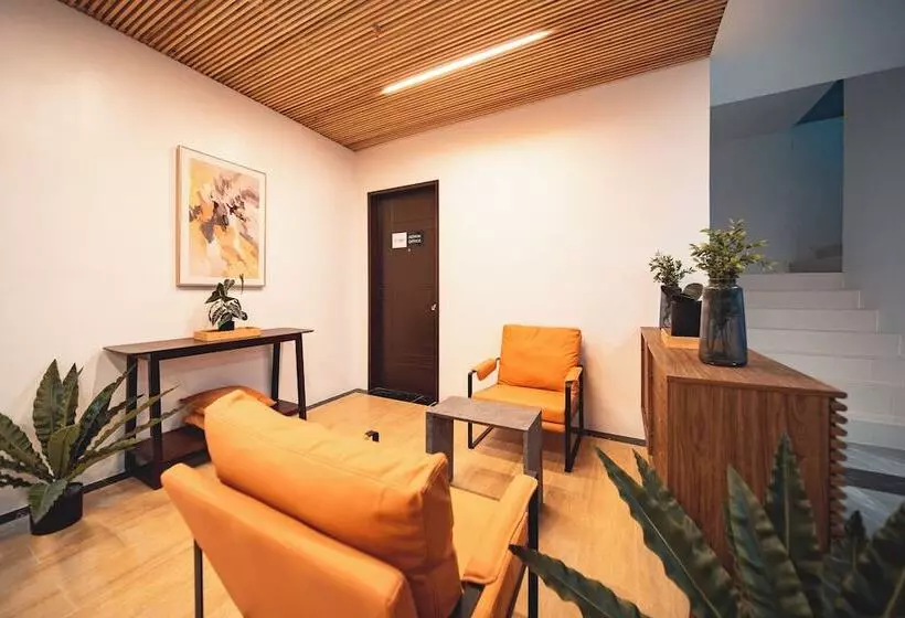 Retkeilymaja Travelbee Minglanilla Inn