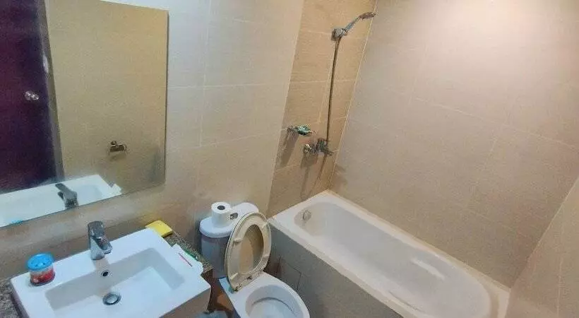 Hotelli 8 Newtown Boulevard By Hiverooms