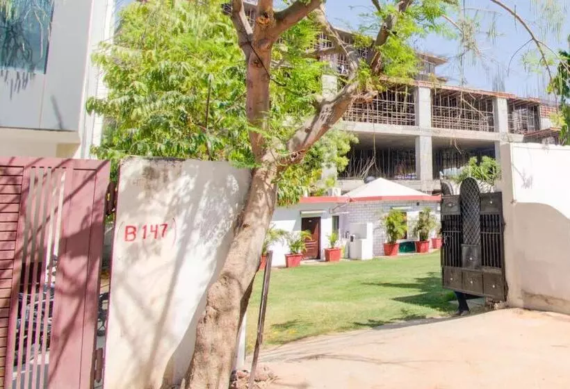 هتل Oyo Airport