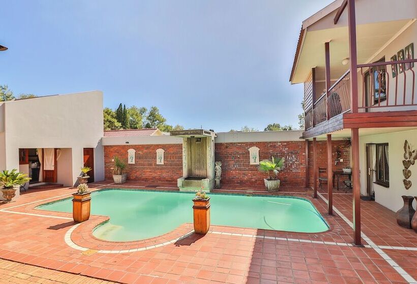 펜션 Cascade Villa Guesthouse