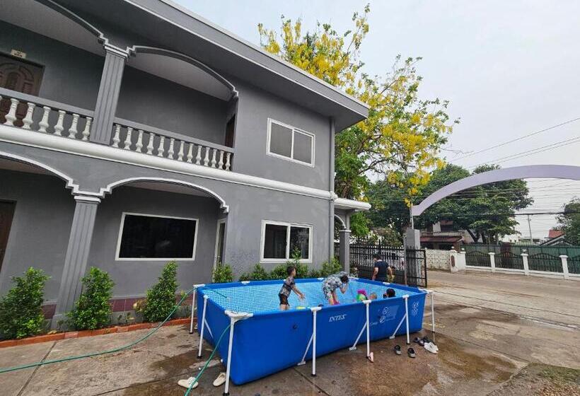 Yula Hotel Thatluang