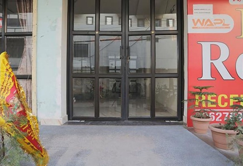 Fabhotel Royal Inn Ii