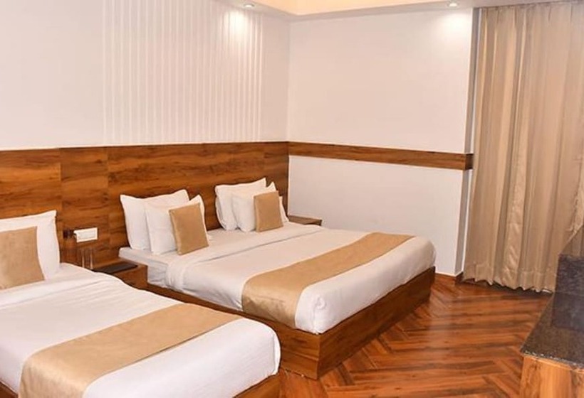 Fabhotel Royal Inn Ii