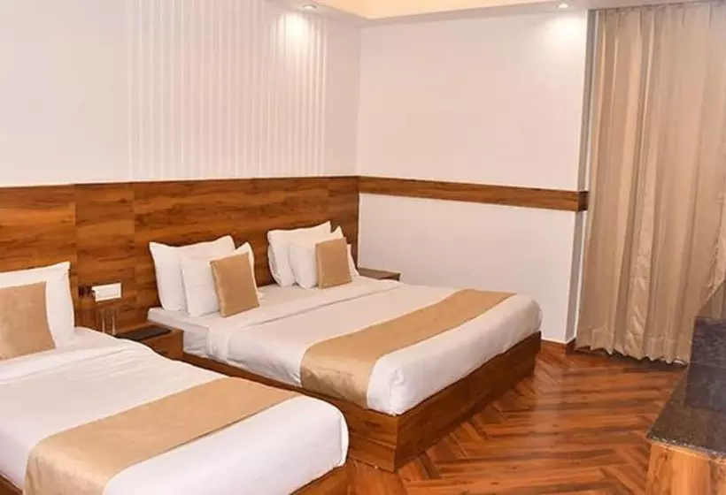 Fabhotel Royal Inn Ii