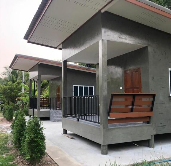 Pension บ้านอยู่ดีโฮมสเตย์