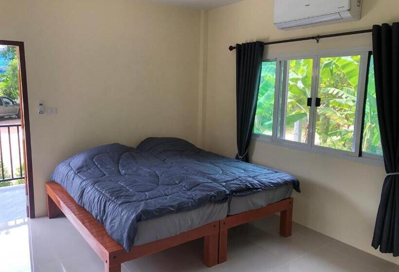 Pension บ้านอยู่ดีโฮมสเตย์