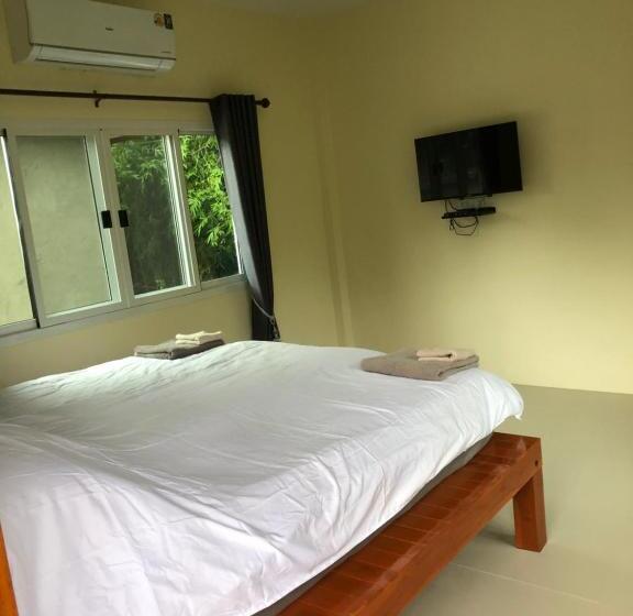 Pension บ้านอยู่ดีโฮมสเตย์