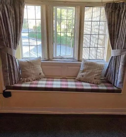 Aamiaismajoitus (B&B) Bear Inn   Bisley
