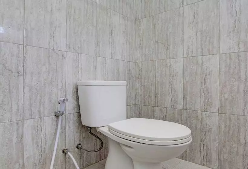 ホテル Oyo 93885 D Harjo Guesthouse