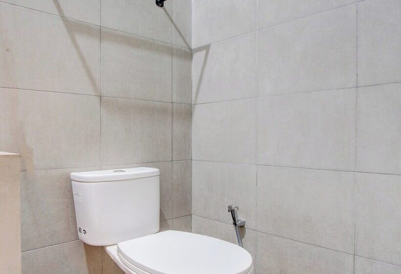 Hotel Oyo 93885 D Harjo Guesthouse