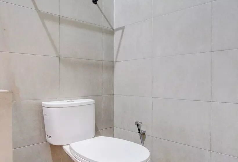 ホテル Oyo 93885 D Harjo Guesthouse