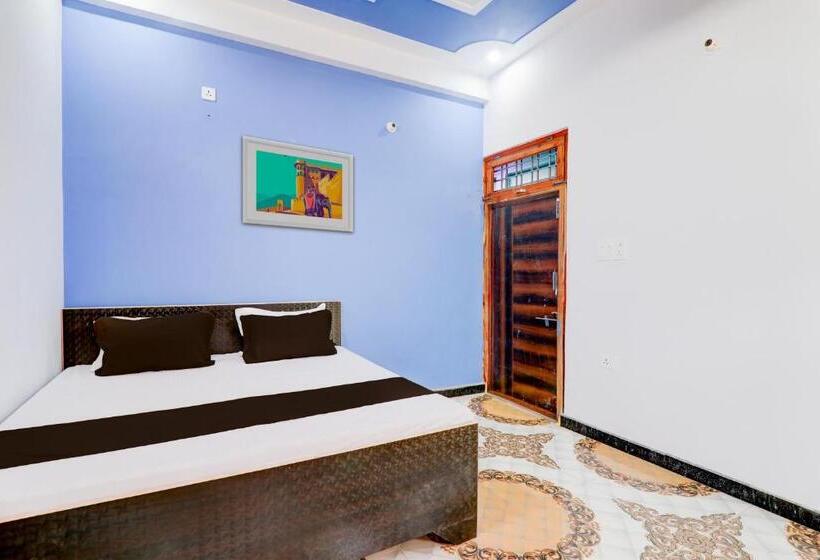 ホテル Oyo Flagship Arl Mansion