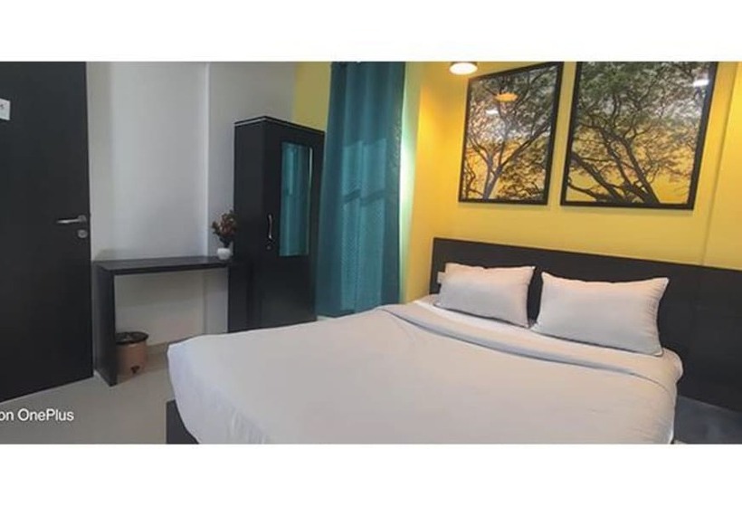 Fabhotel The Corporate Hub