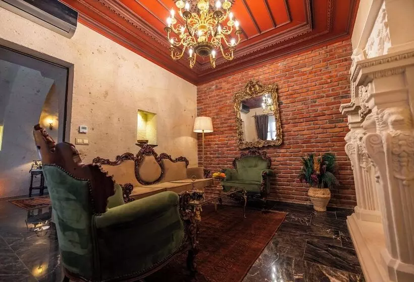 Hotelli Signature Cave Premium Suites