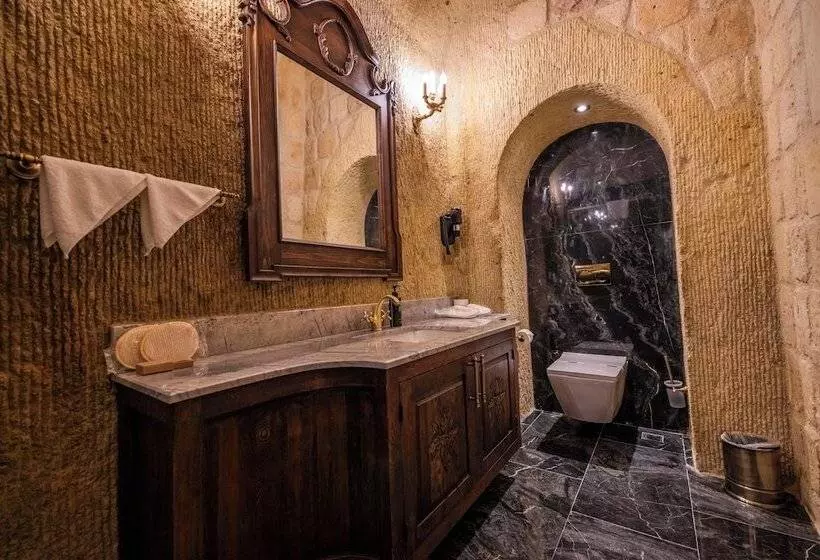 Hotelli Signature Cave Premium Suites