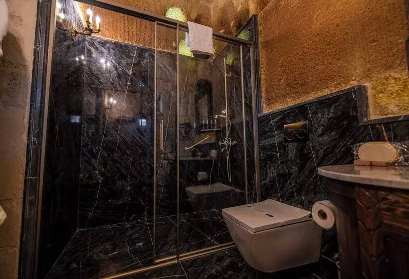 Hotelli Signature Cave Premium Suites