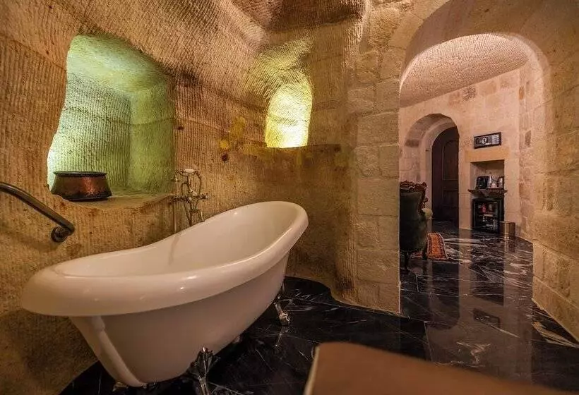 Hotelli Signature Cave Premium Suites