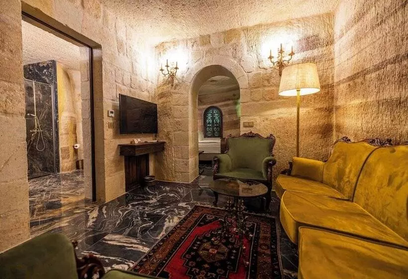 Hotelli Signature Cave Premium Suites