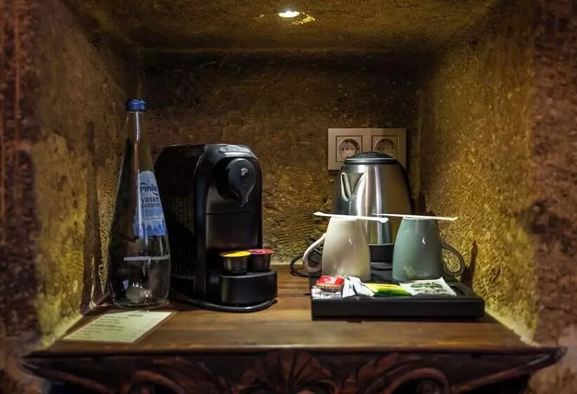 Hotelli Signature Cave Premium Suites