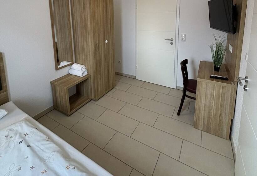 Gap Hotel Event & More