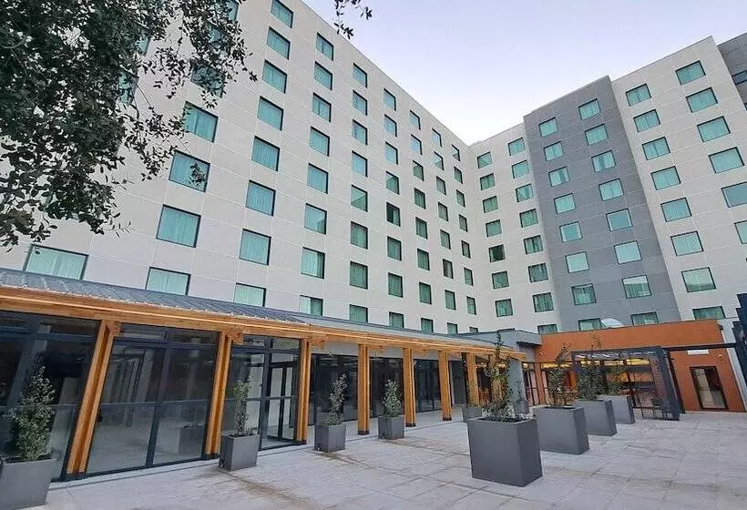 Hotelli Diego De Almagro Pudahuel Aeropuerto