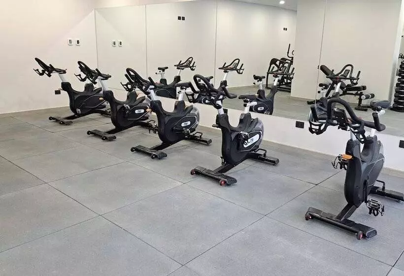 Hotelli Diego De Almagro Pudahuel Aeropuerto