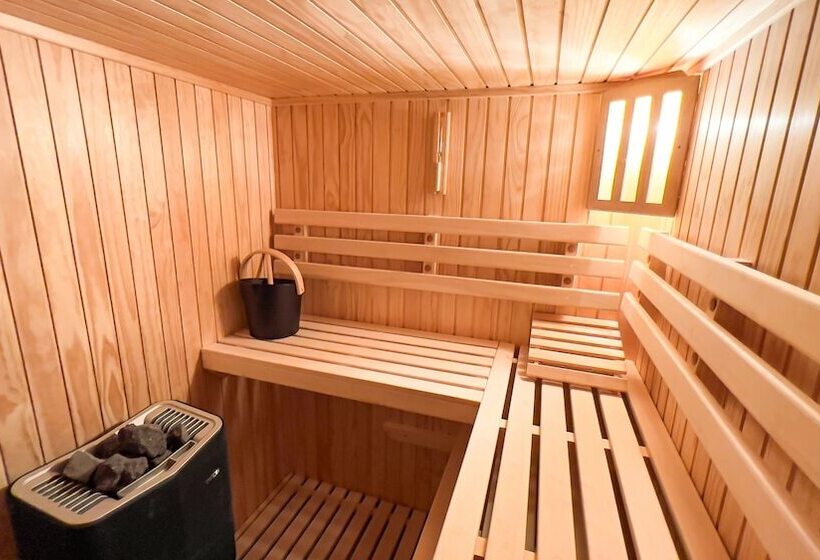 فندق Diego De Almagro Pudahuel Aeropuerto