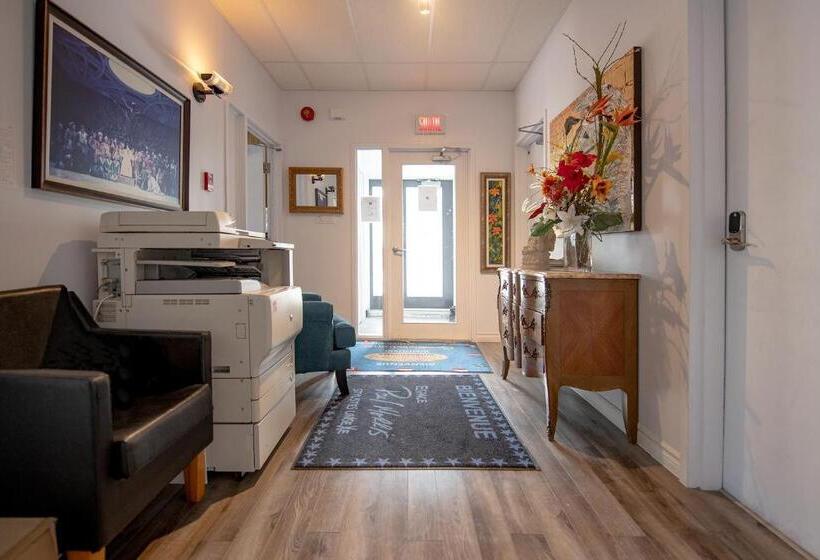 هاستل Auberge Internationale Espace Globetrotter