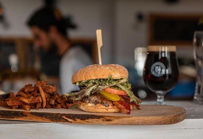 הוסטל La Secousse