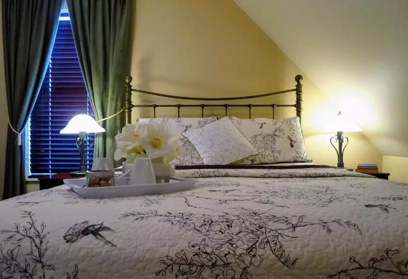 B&b Hillhouse