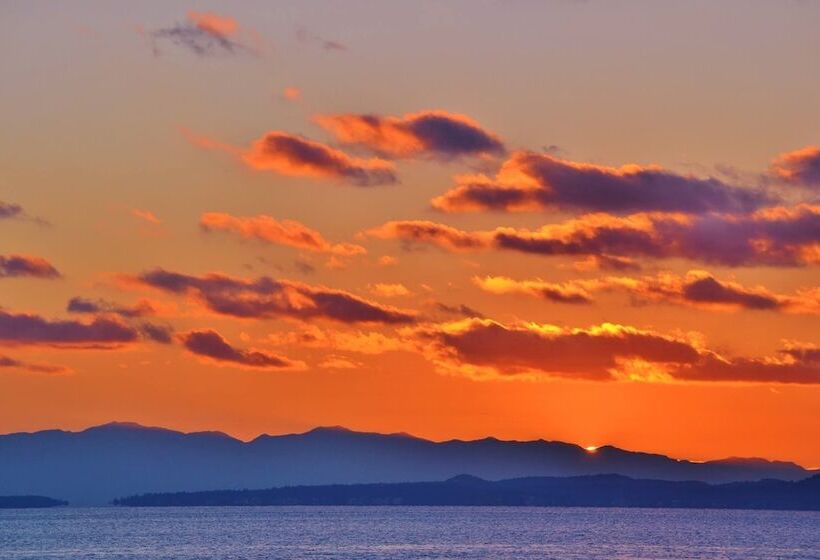 Bed and Breakfast By The Sea Bnb Sidney Bc