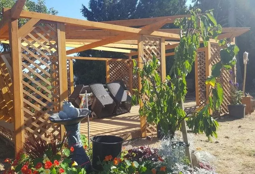 ベッドアンドブレックファースト By The Sea Bnb Sidney Bc