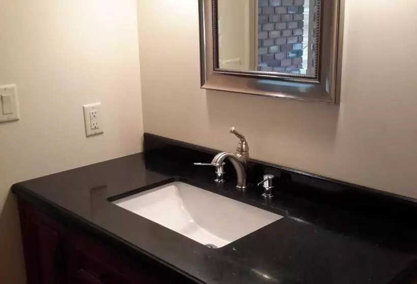 ベッドアンドブレックファースト Casa Loma Bnb
