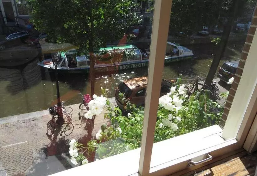 تختخواب و صبحانه Casa Luna