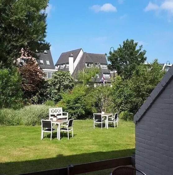 هتل Appartementen De Zwaluw