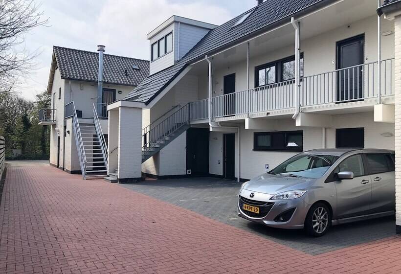 هتل Appartementen De Zwaluw