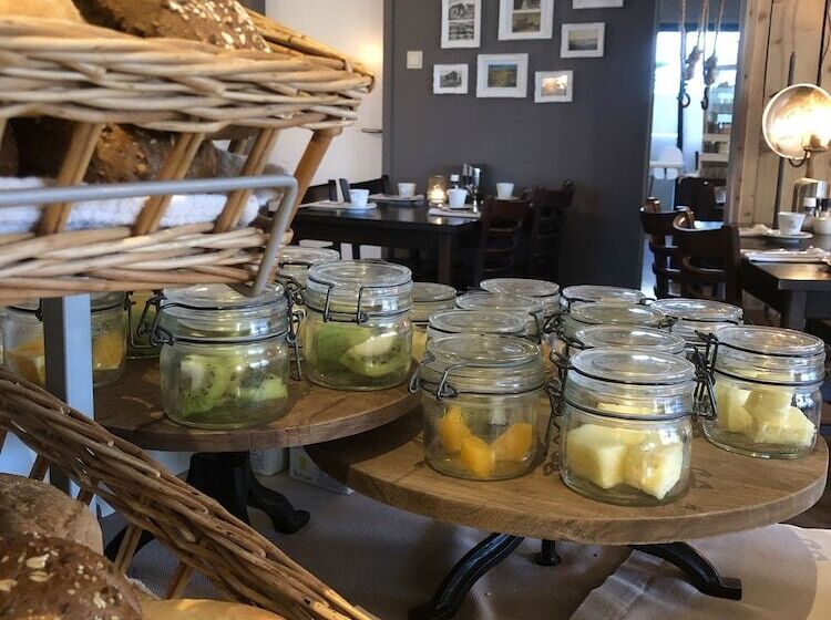 هتل Appartementen De Zwaluw