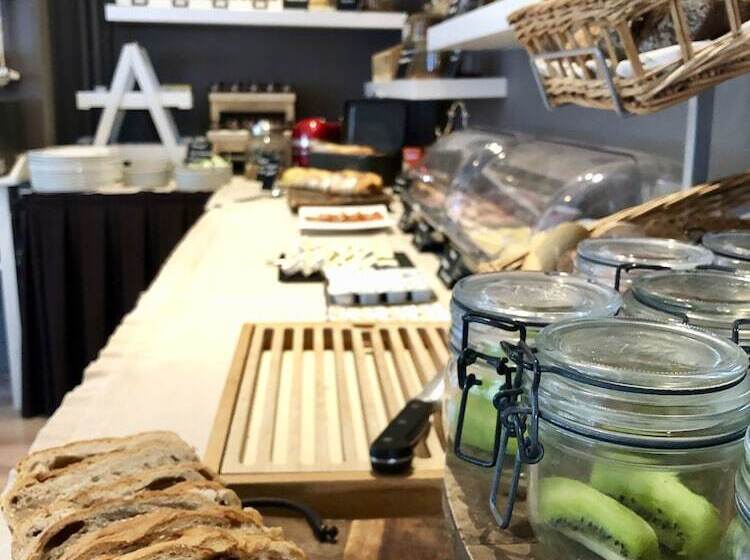 هتل Appartementen De Zwaluw