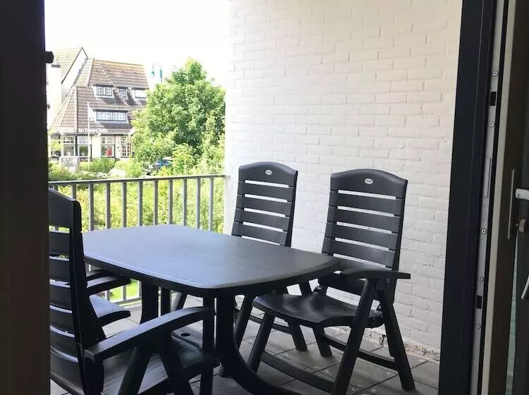 هتل Appartementen De Zwaluw