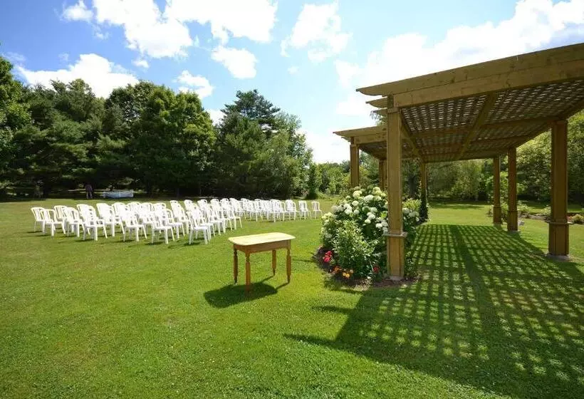 Briarwood Bed & Breakfast